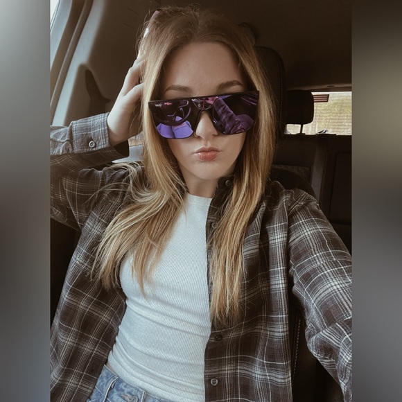 Meet your Posher, Hayley Jade - Picture 9 of 15